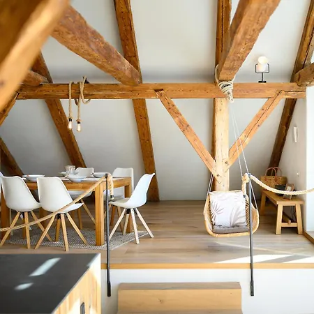 Loft 加爾米施-帕滕基興